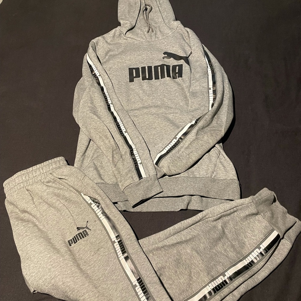 Puma sweatsuit